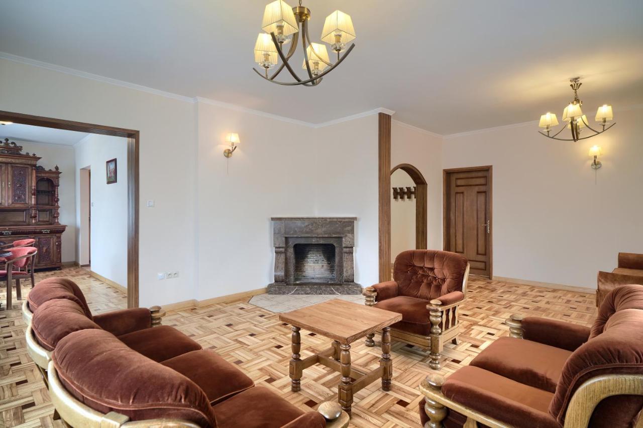 دارووفكو Pensjonat Tadeusz I Apartamenty W Darlowku المظهر الخارجي الصورة
