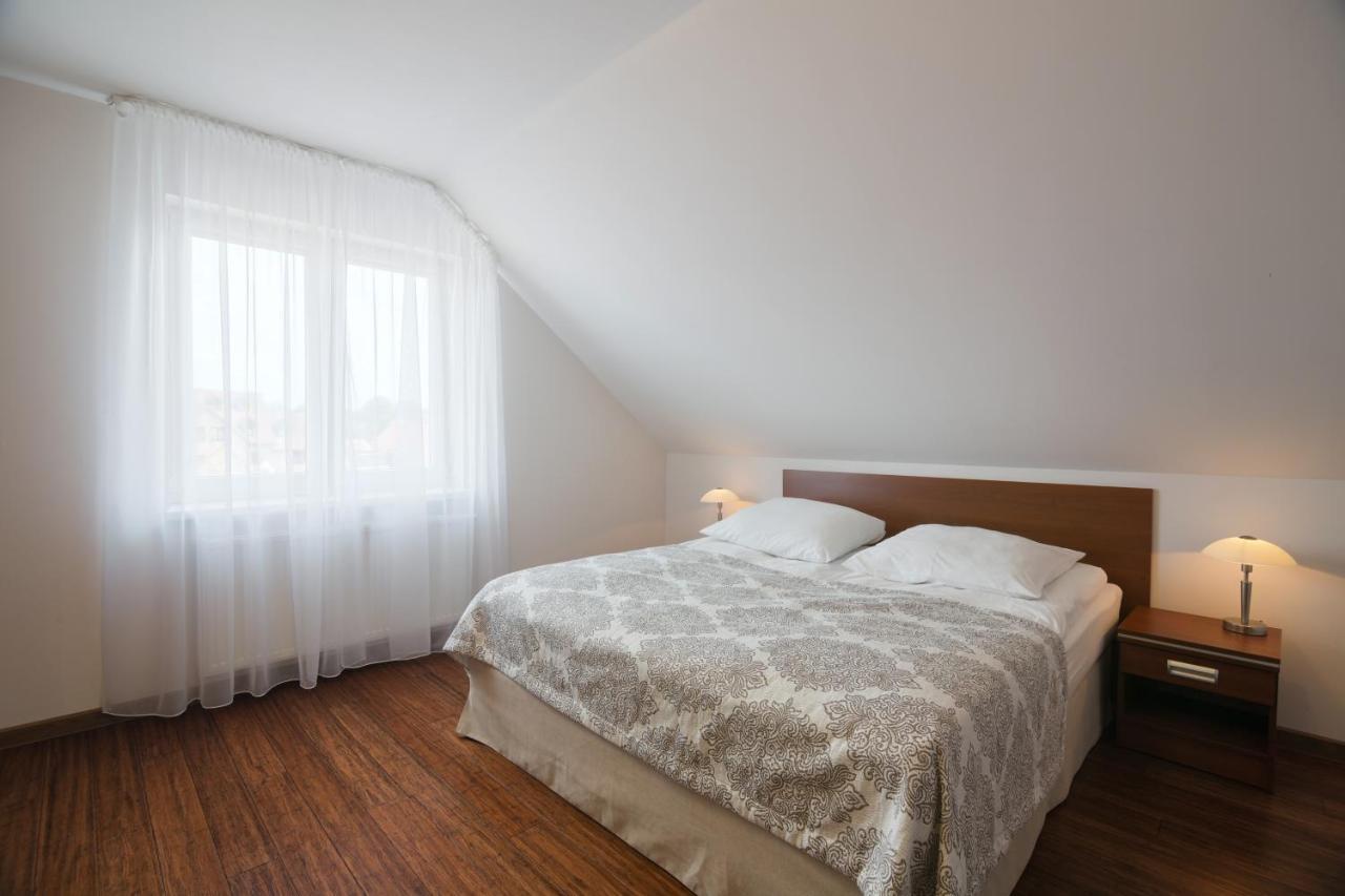 دارووفكو Pensjonat Tadeusz I Apartamenty W Darlowku المظهر الخارجي الصورة