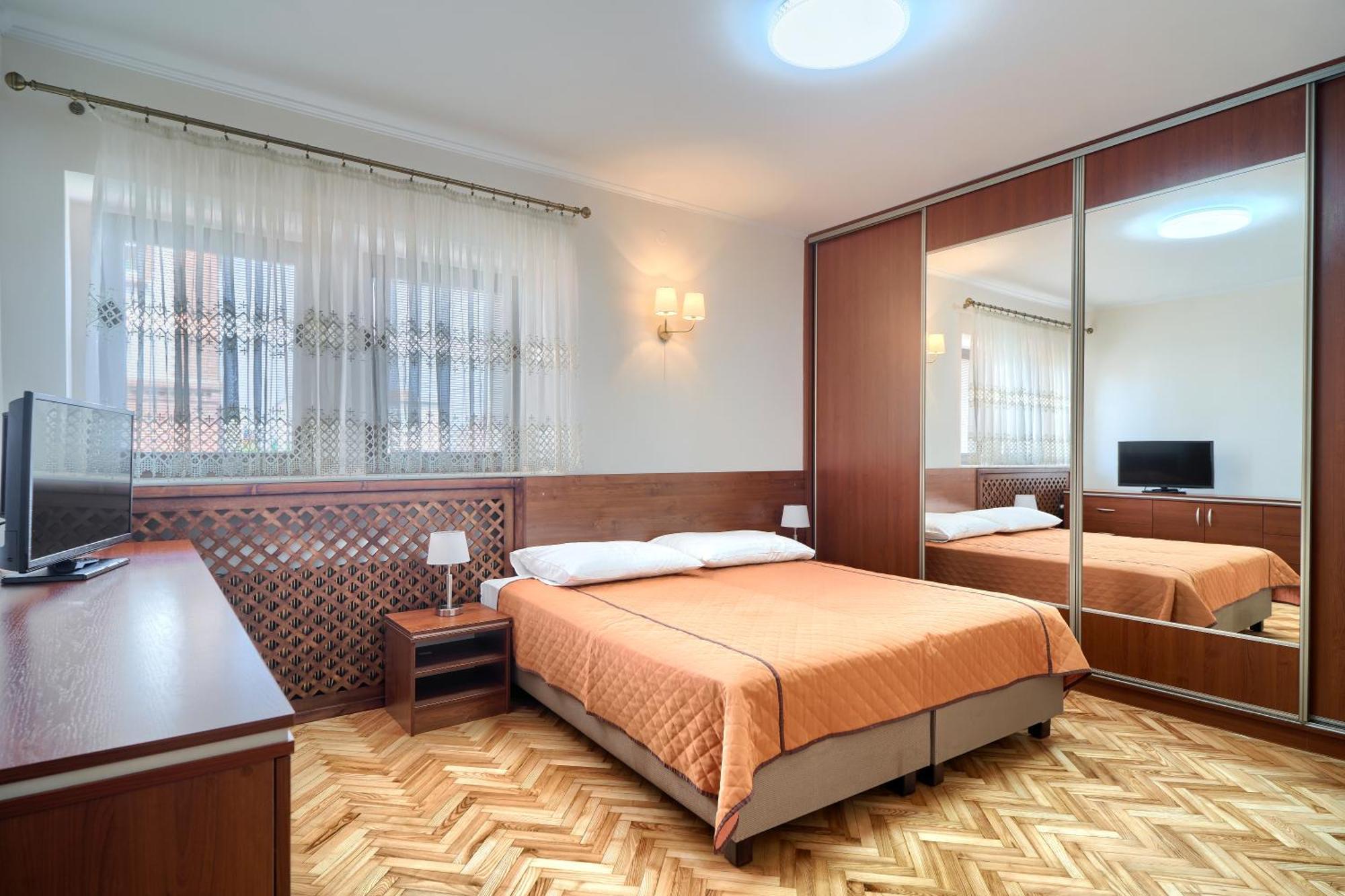 دارووفكو Pensjonat Tadeusz I Apartamenty W Darlowku المظهر الخارجي الصورة